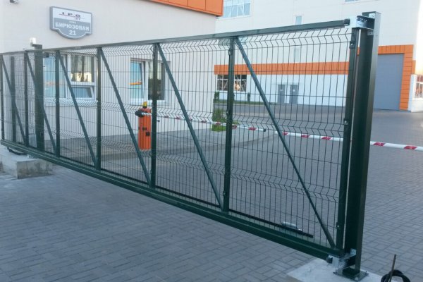 Откатные ворота из 3D сетки