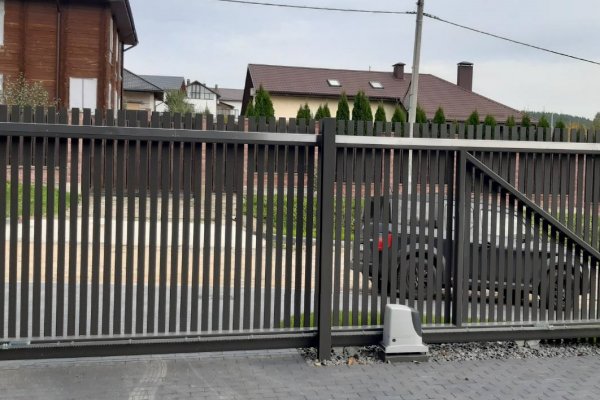 Откатные ворота из металлической трубы