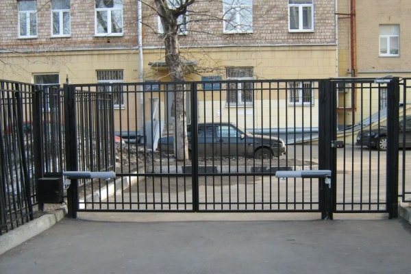 Распашные ворота