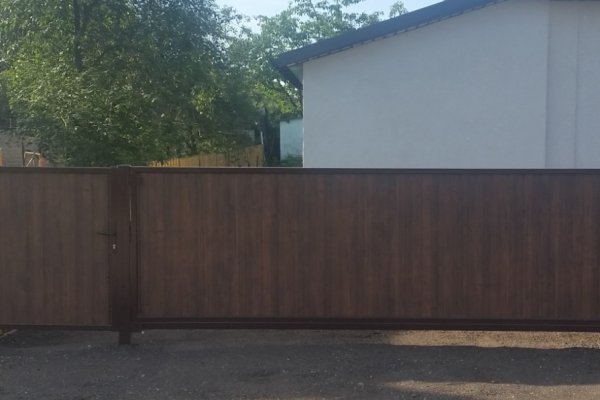Откатные ворота из профнастила